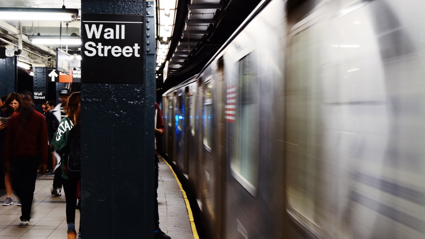 在线轰炸机电话软件